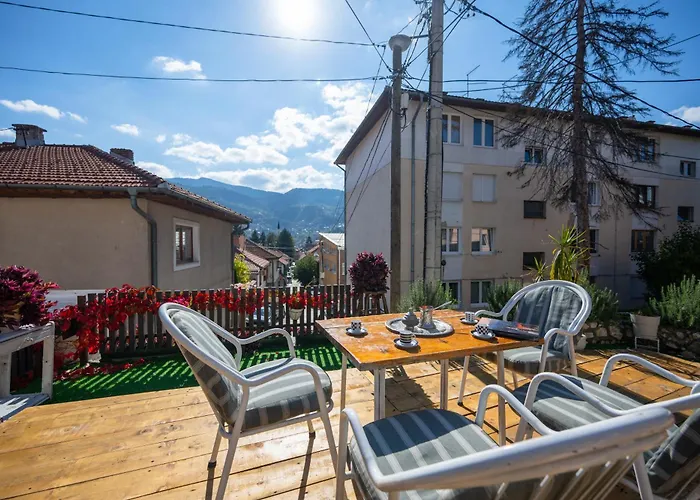 Spacious And Bright 2Bdr Apartment In The Old Town